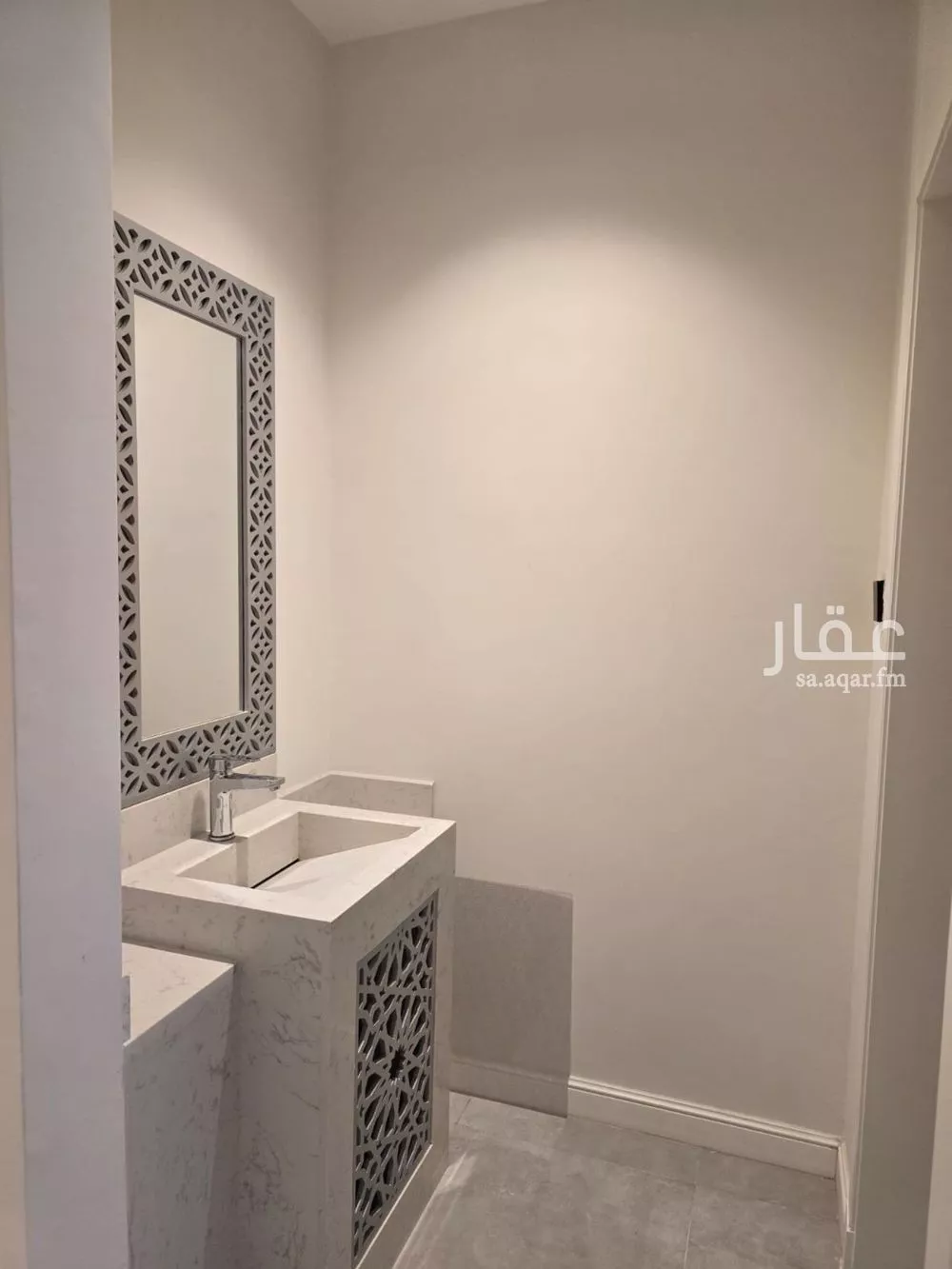 فيلا 3 غرف في العارض 5