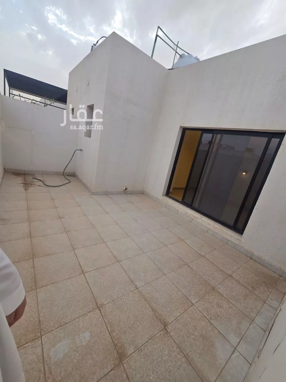 فيلا 3 غرف في العارض 6