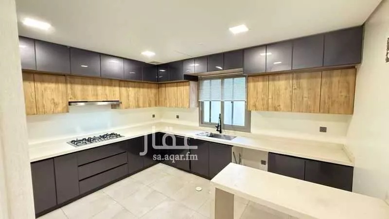 فيلا 5 غرف في النرجس 4