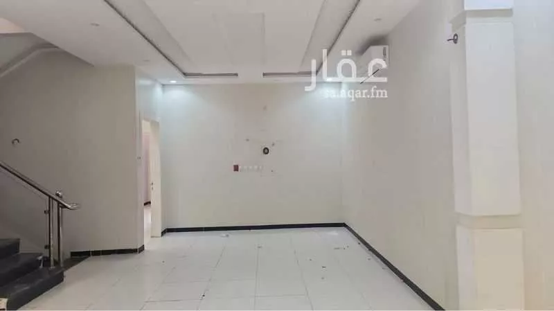 فيلا 5 غرف في بدر 3