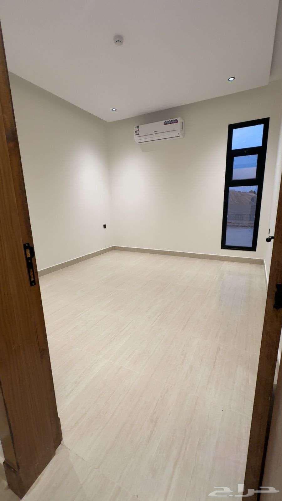 شقة 5 غرف في الواحة 3