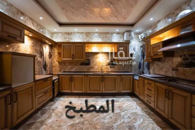 فيلا 8 غرف في الحمراء و ام الجود 11