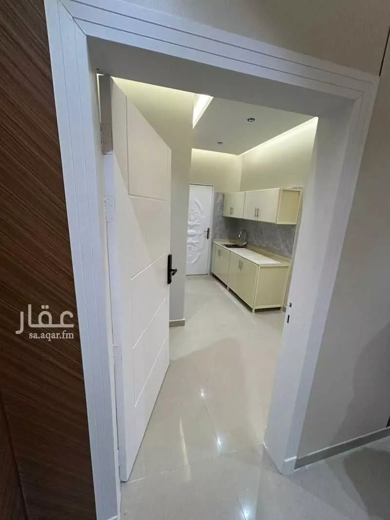 شقة 1 غرف في العارض 5