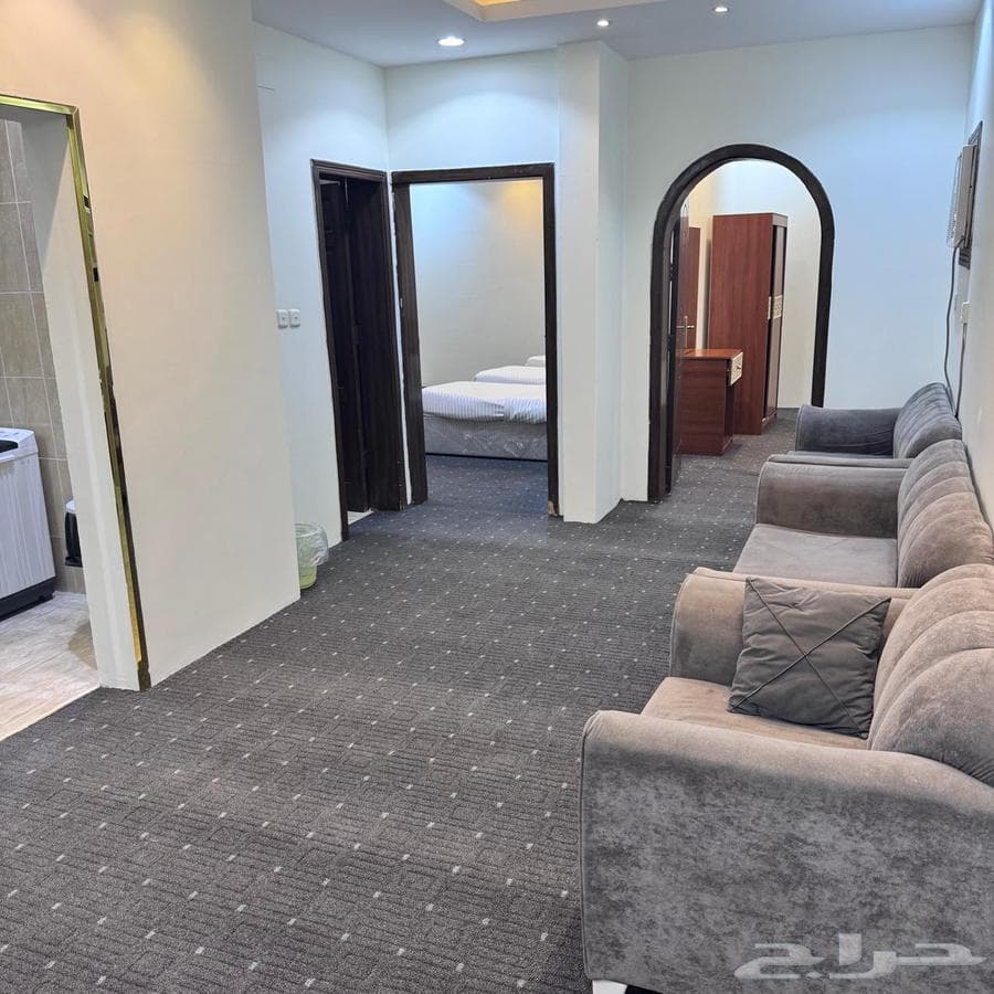 شقة 30 غرف في بطحاء قريش 7