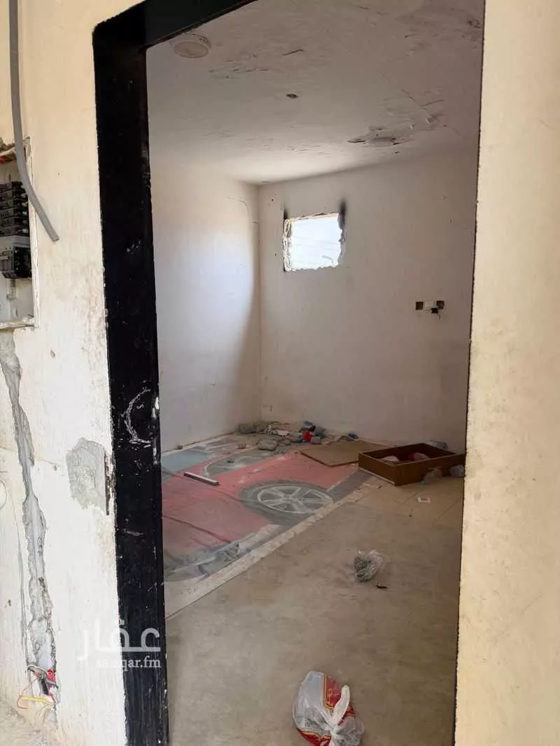 مستودع 900 م² في ظهرة نمار 12