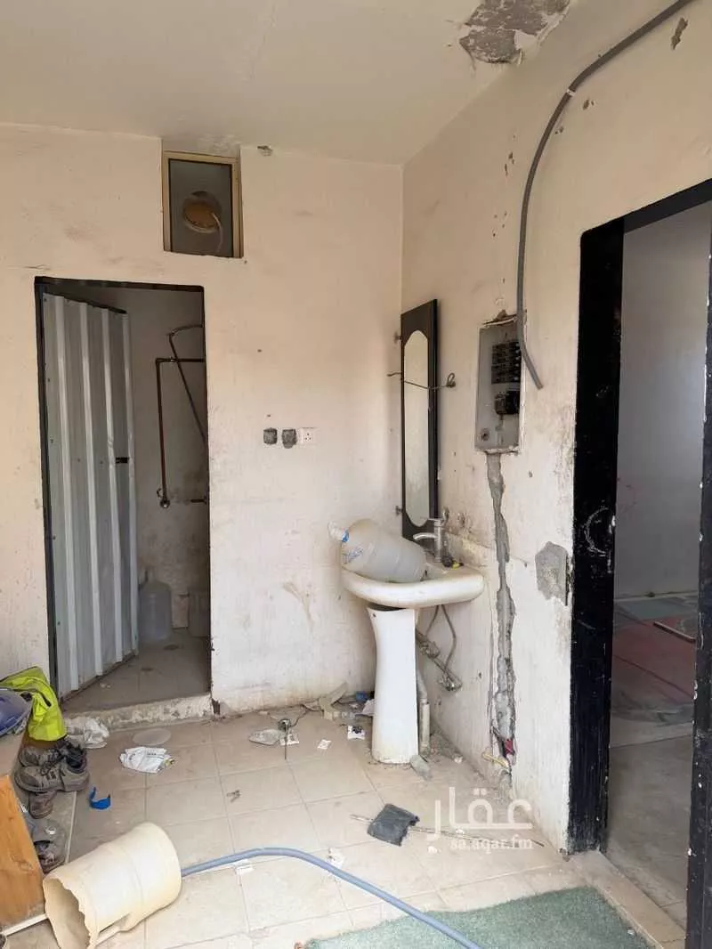 مستودع 900 م² في ظهرة نمار 10