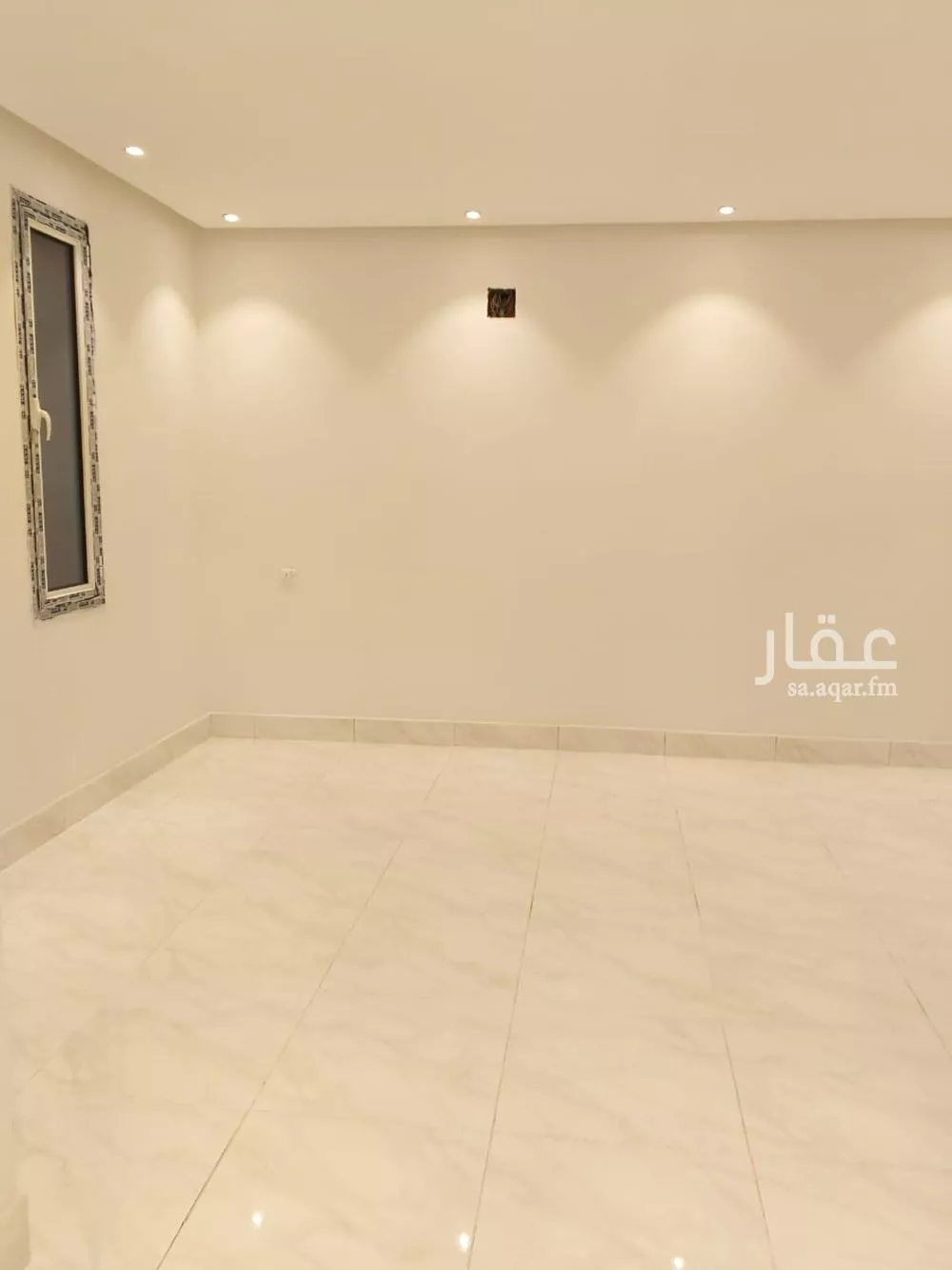 شقة 3 غرف في شبرا 8