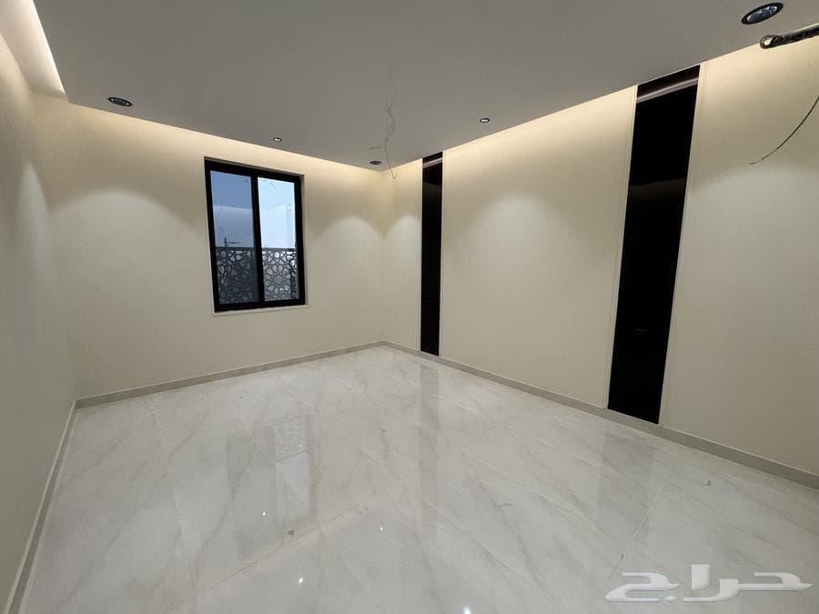 شقة 6 غرف في الملك فهد 11