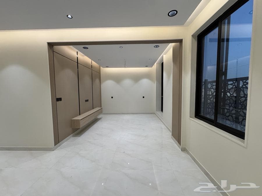 شقة 6 غرف في الملك فهد 9