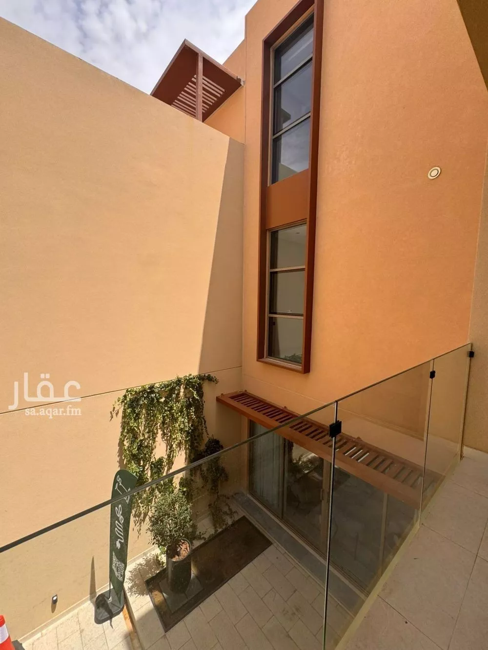 فيلا 7 غرف في النرجس 8