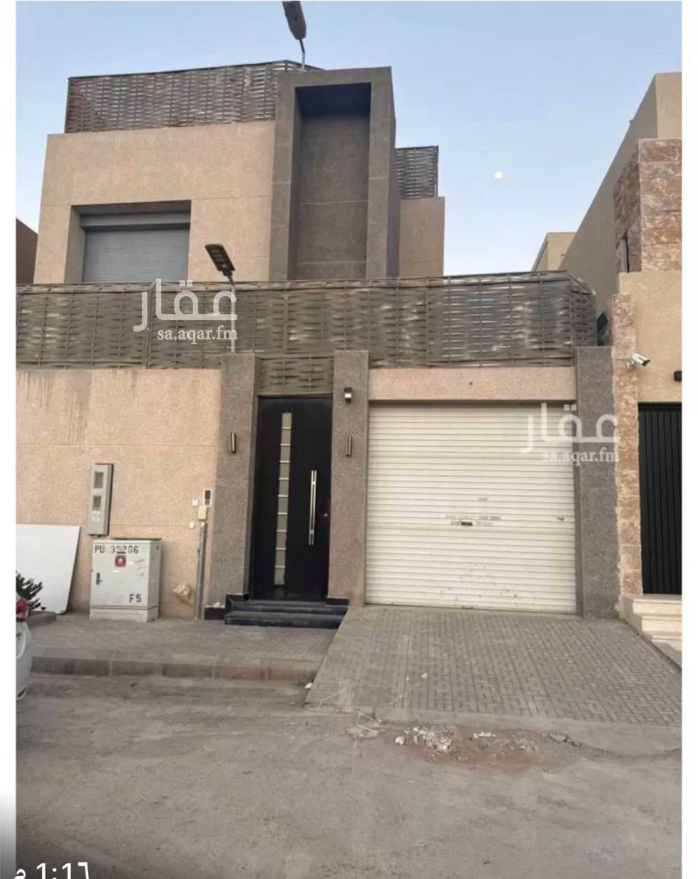 فيلا 4 غرف في العارض 2