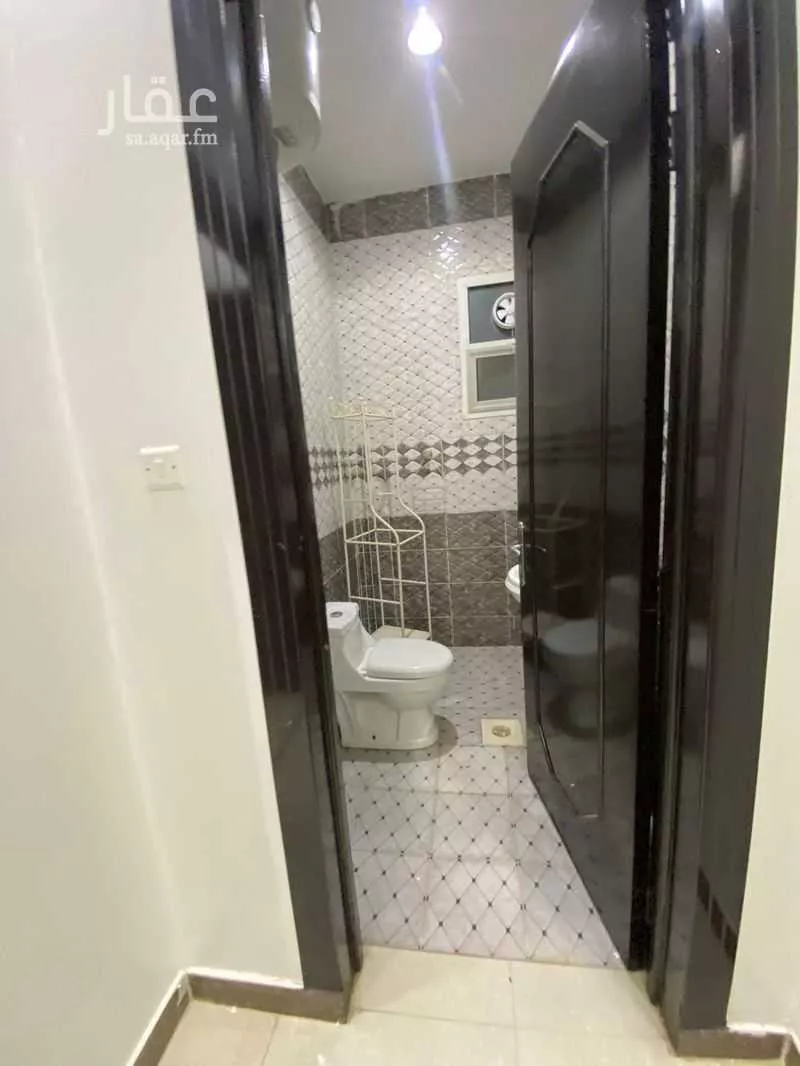 شقة 5 غرف في الرمال 3