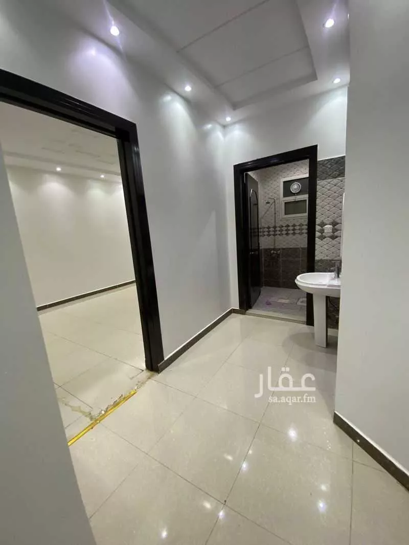 شقة 5 غرف في الرمال 7