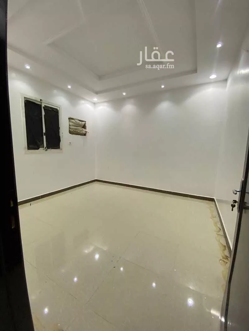 شقة 5 غرف في الرمال 8