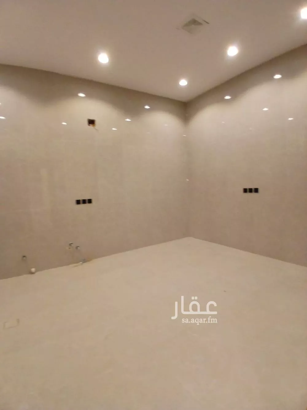 4 bedroom villa in Al Rimal 14