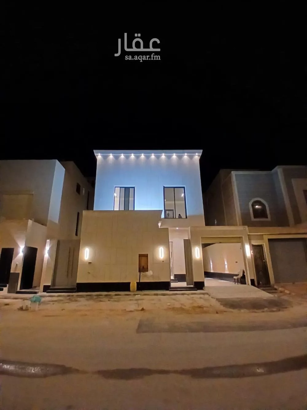 4 bedroom villa in Al Rimal 17