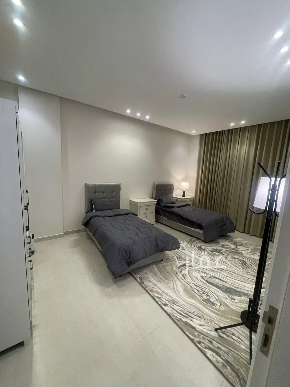 شقة 4 غرف في الياسمين 13