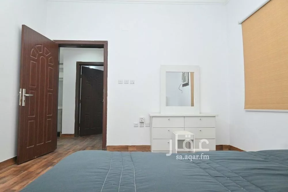 4 bedroom apartment in Al Aqiq 5