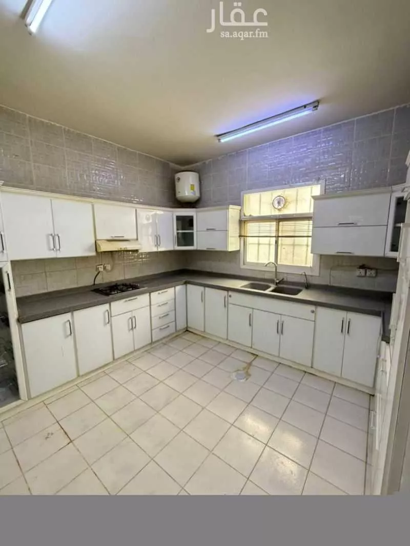 شقة 3 غرف في القادسية 5