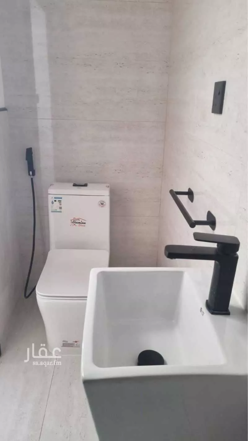 1 bedroom floor in Al Falah 2