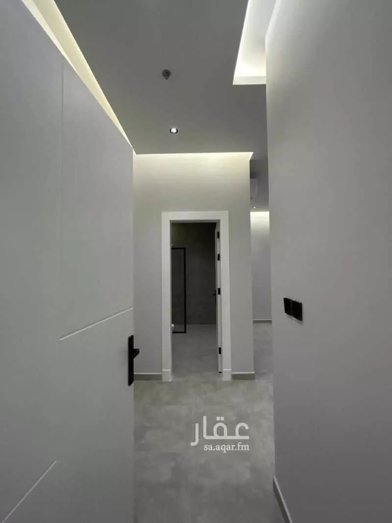 شقة 4 غرف في إشبيلية 12