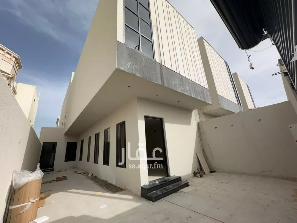 فيلا 7 غرف في البحيرة 12