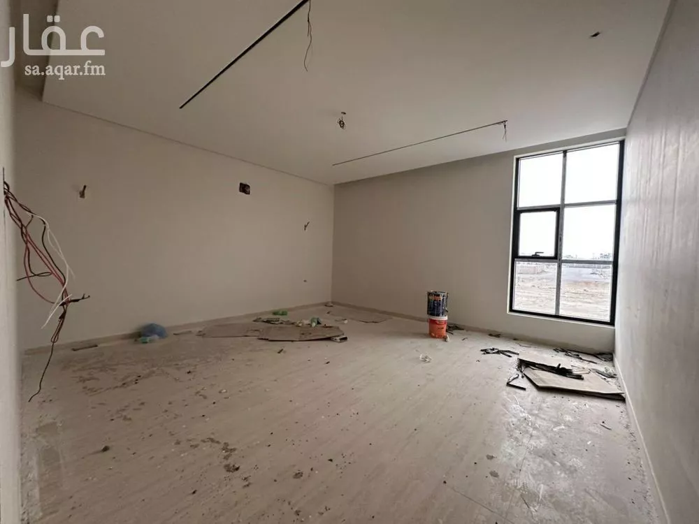 فيلا 7 غرف في البحيرة 4