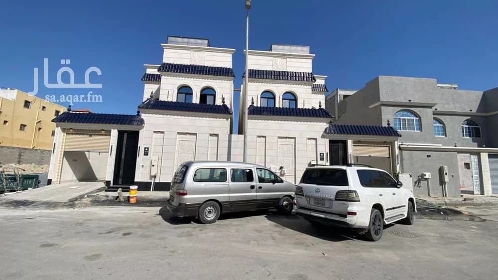 فيلا 7 غرف في البحيرة 9