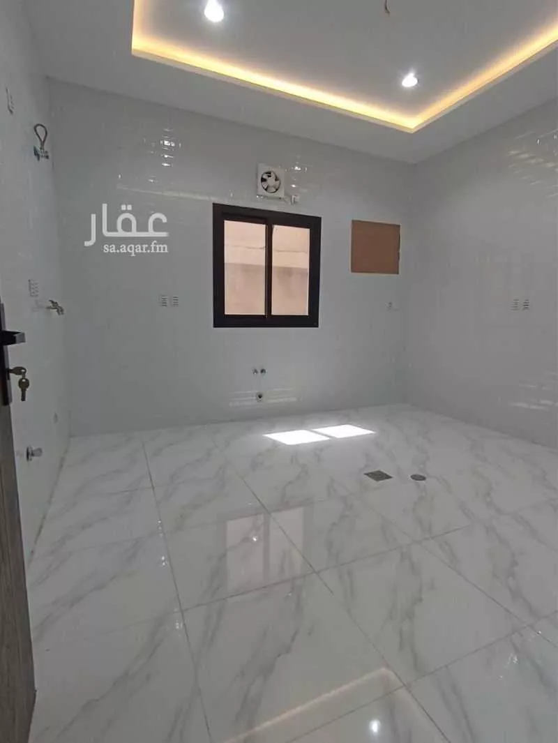 شقة 5 غرف في الريان 5