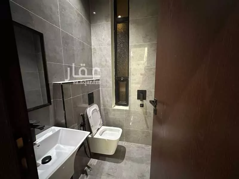 4 bedroom floor in Al Munsiyah 11