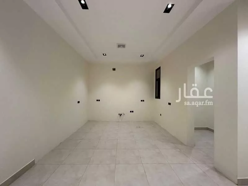 4 bedroom floor in Al Munsiyah 17