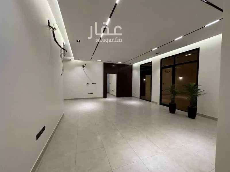4 bedroom floor in Al Munsiyah 7