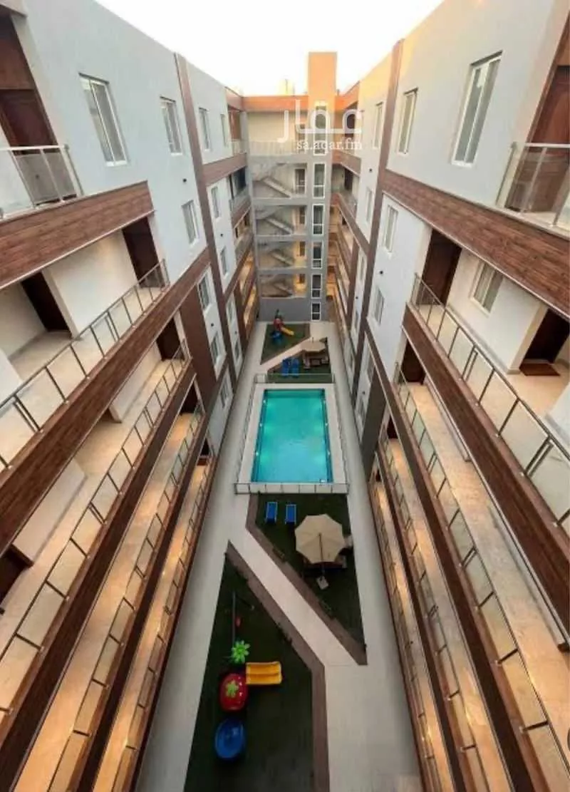 شقة 3 غرف في الحمرا 5