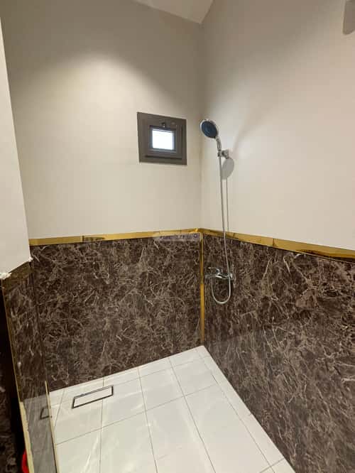 شقة 1 غرف في العارض 8