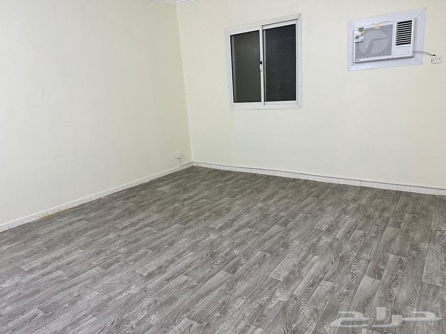 شقة 2 غرف في الرمال 5