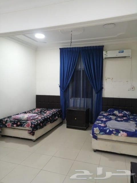 شقة 4 غرف في السعادة 3