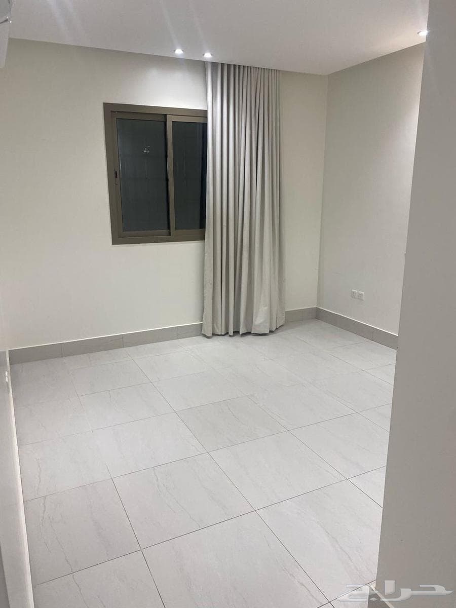 شقة 5 غرف في طويق 5