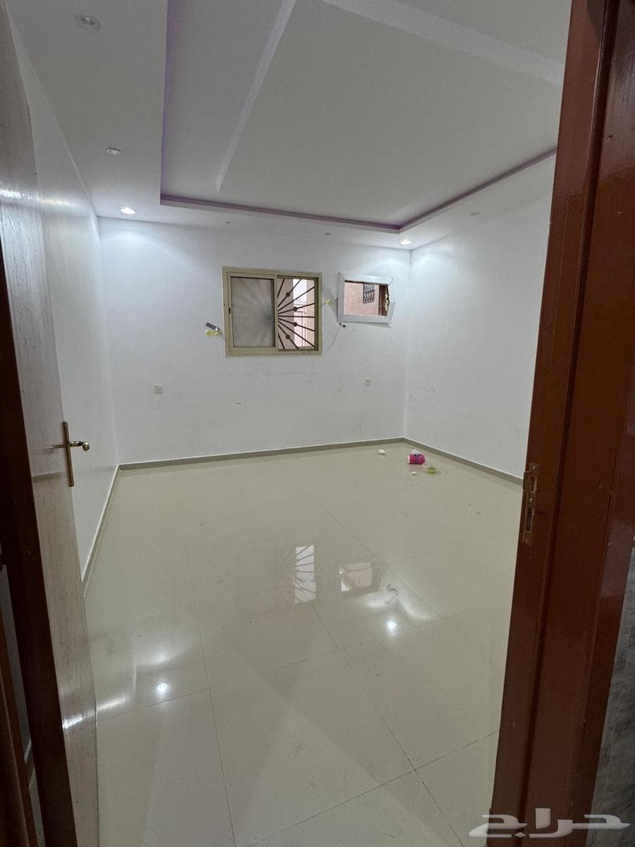 شقة 3 غرف في العوالي 1