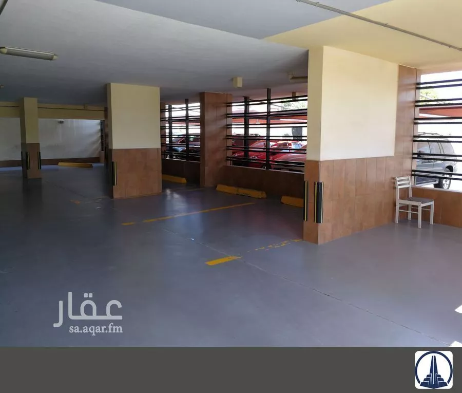 شقة 2 غرف في الرويس 10