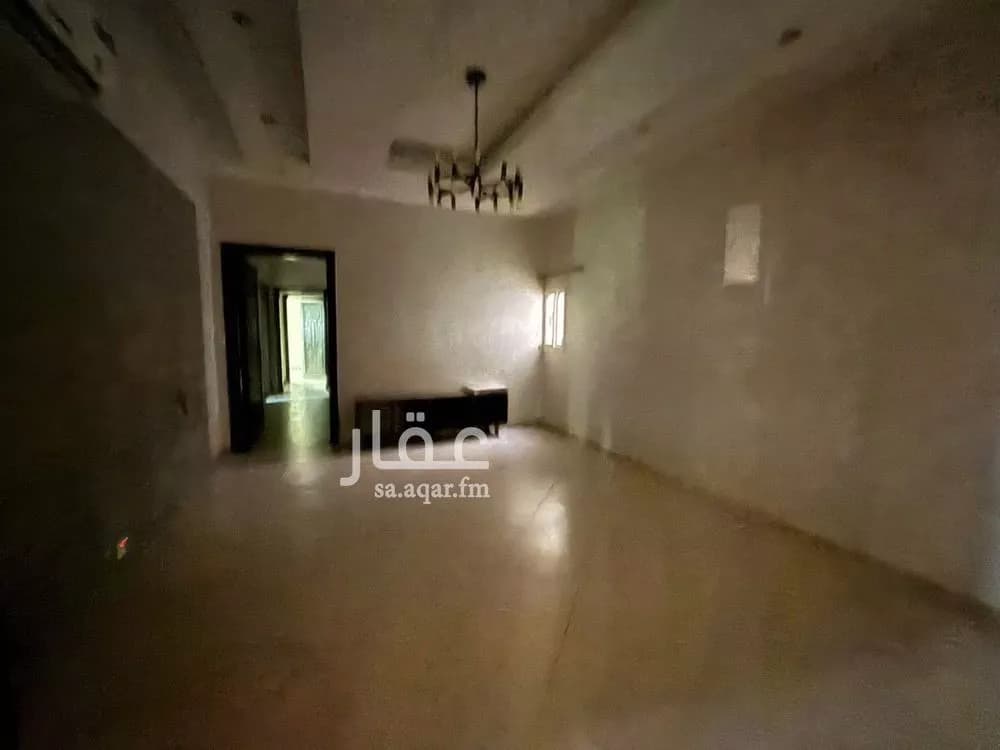 شقة 5 غرف في النزهة 5