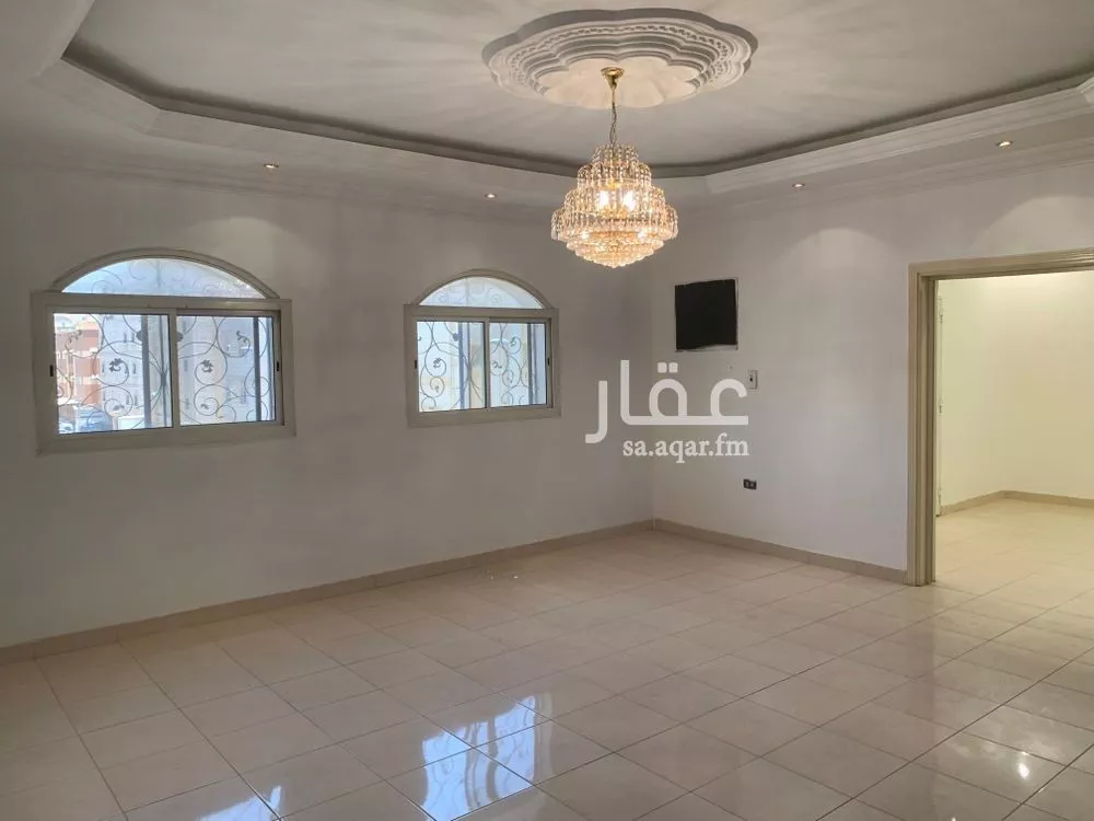 شقة 5 غرف في النسيم 5