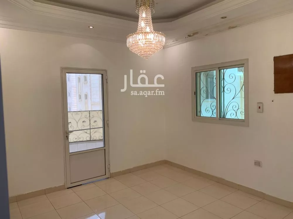 شقة 5 غرف في النسيم 6