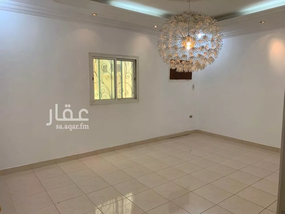 شقة 5 غرف في النسيم 10