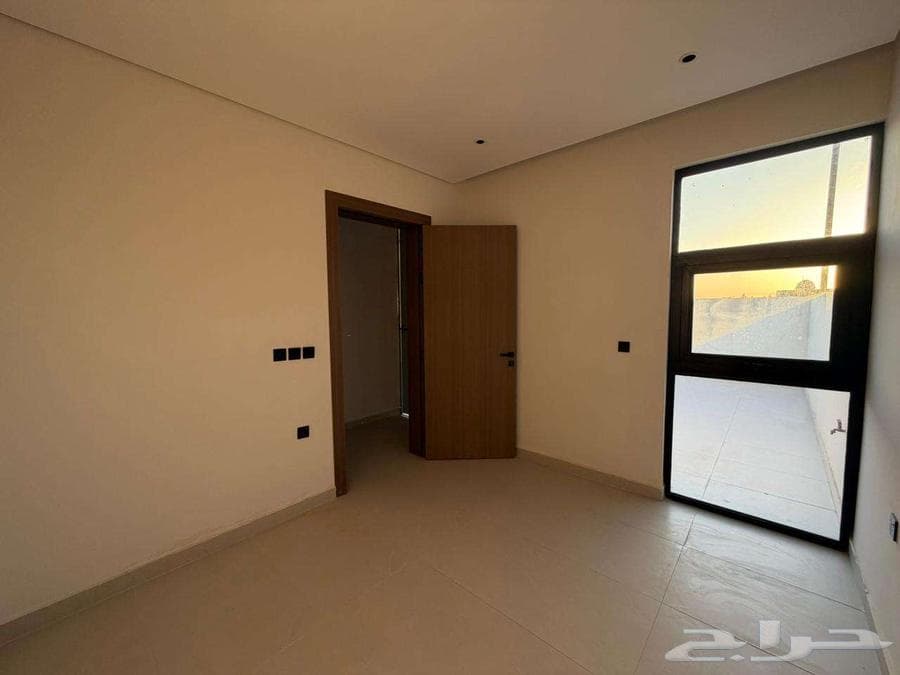 3 bedroom apartment in Al Maseef 8