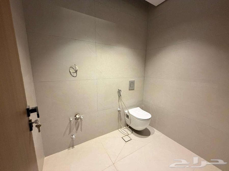 3 bedroom apartment in Al Maseef 10