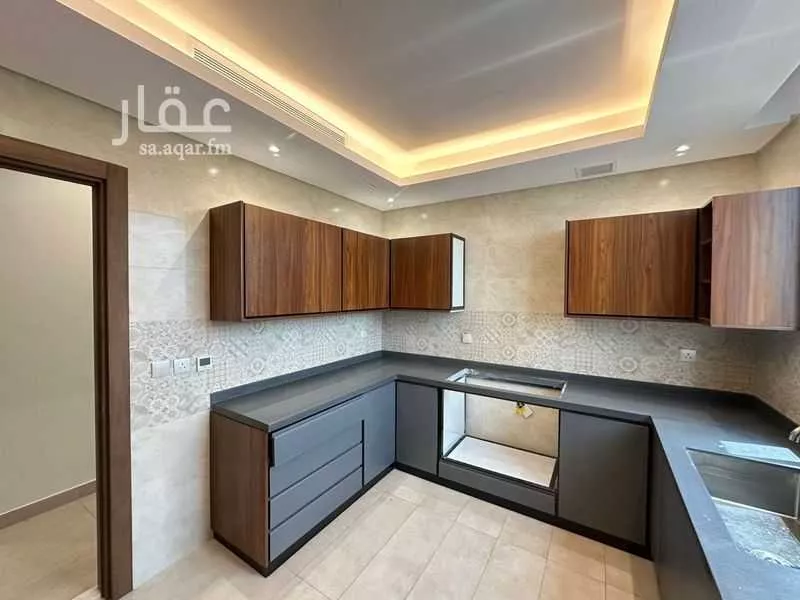 شقة 3 غرف في الروضة 4