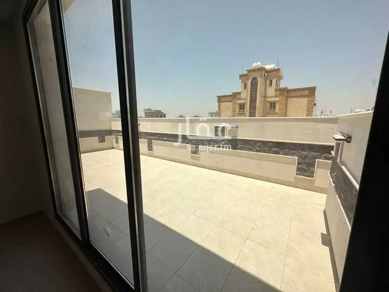 شقة 3 غرف في الروضة 9