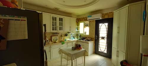 فيلا 10 غرف في النزهة 2