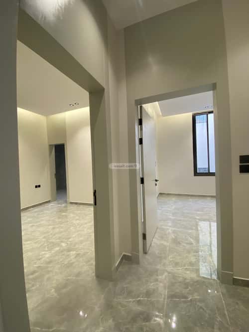 فيلا 6 غرف في الملك فيصل 12