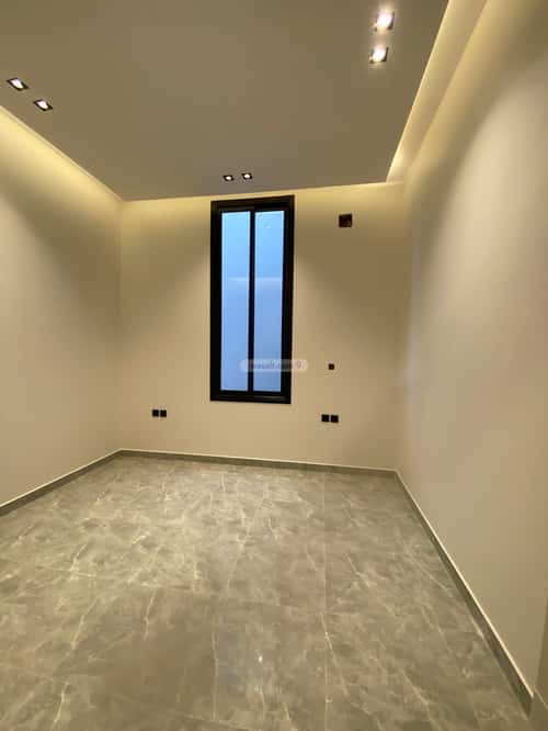 فيلا 6 غرف في الملك فيصل 15